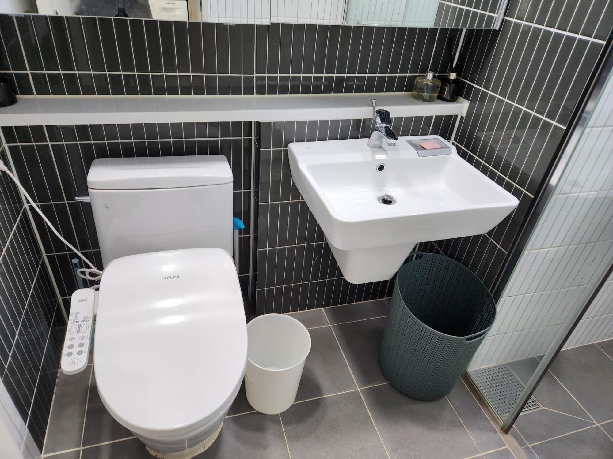 Daegu Star B&B Dsr Hotel Lily Guestroom Zimmer foto